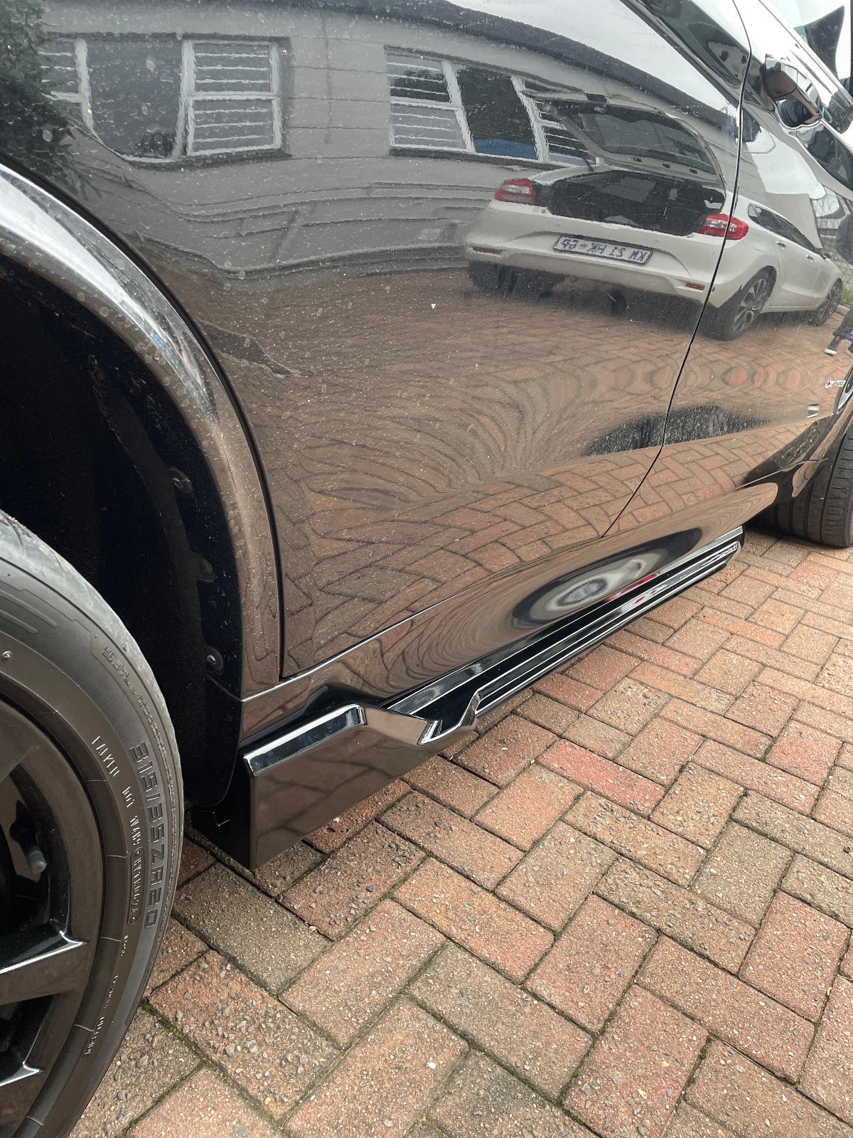 Gloss Black Warrior Side Skirts 