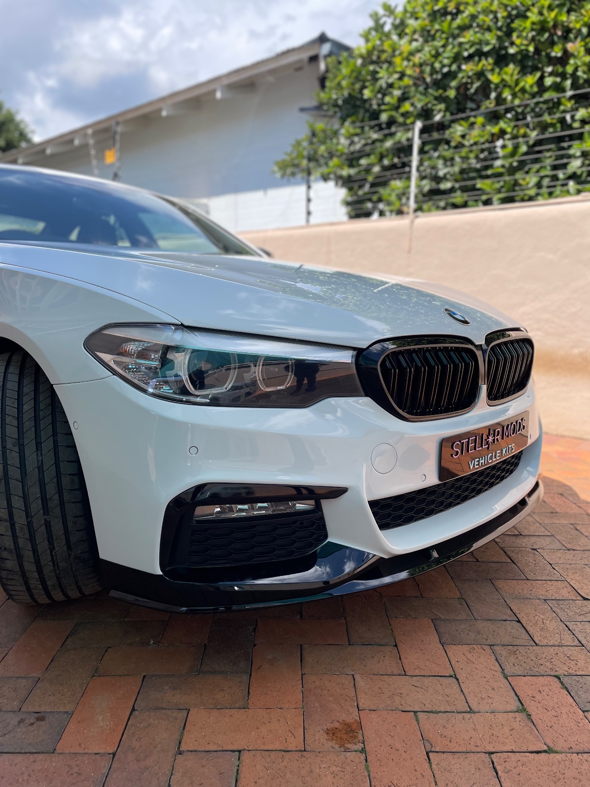 Gloss Black Pre LCI M Performance Front Lip